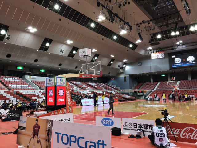 让她在焦点 让她在焦点