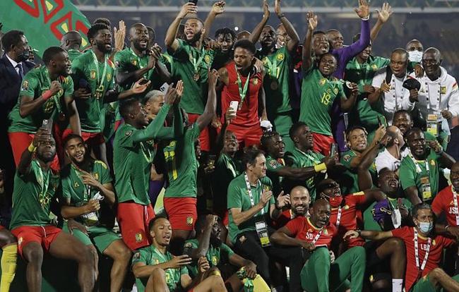 定明年1月 定明年1月